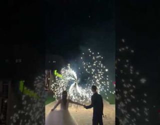 Горящие фонтаны + мельница + салют