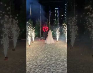 Пиротехническое сердце на свадьбу и вертушки