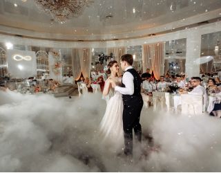 Снег и тяжелый дым